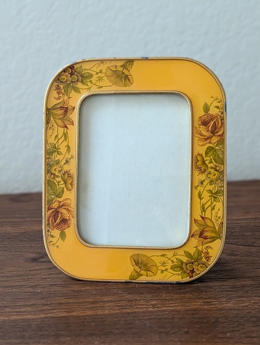 Vtg Bucklers New York Fifth AveSwivel Picture Frame YellowEnamel Floral 2.75x4